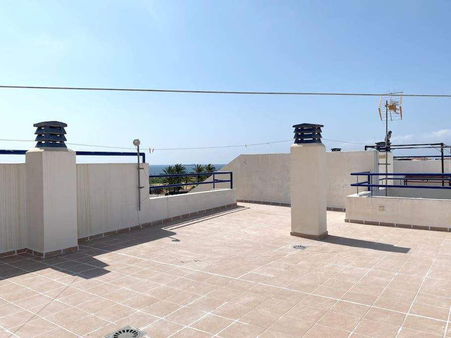Atico Con Vistas Al Mar En Primera Linea De Playa Вера Екстериор снимка